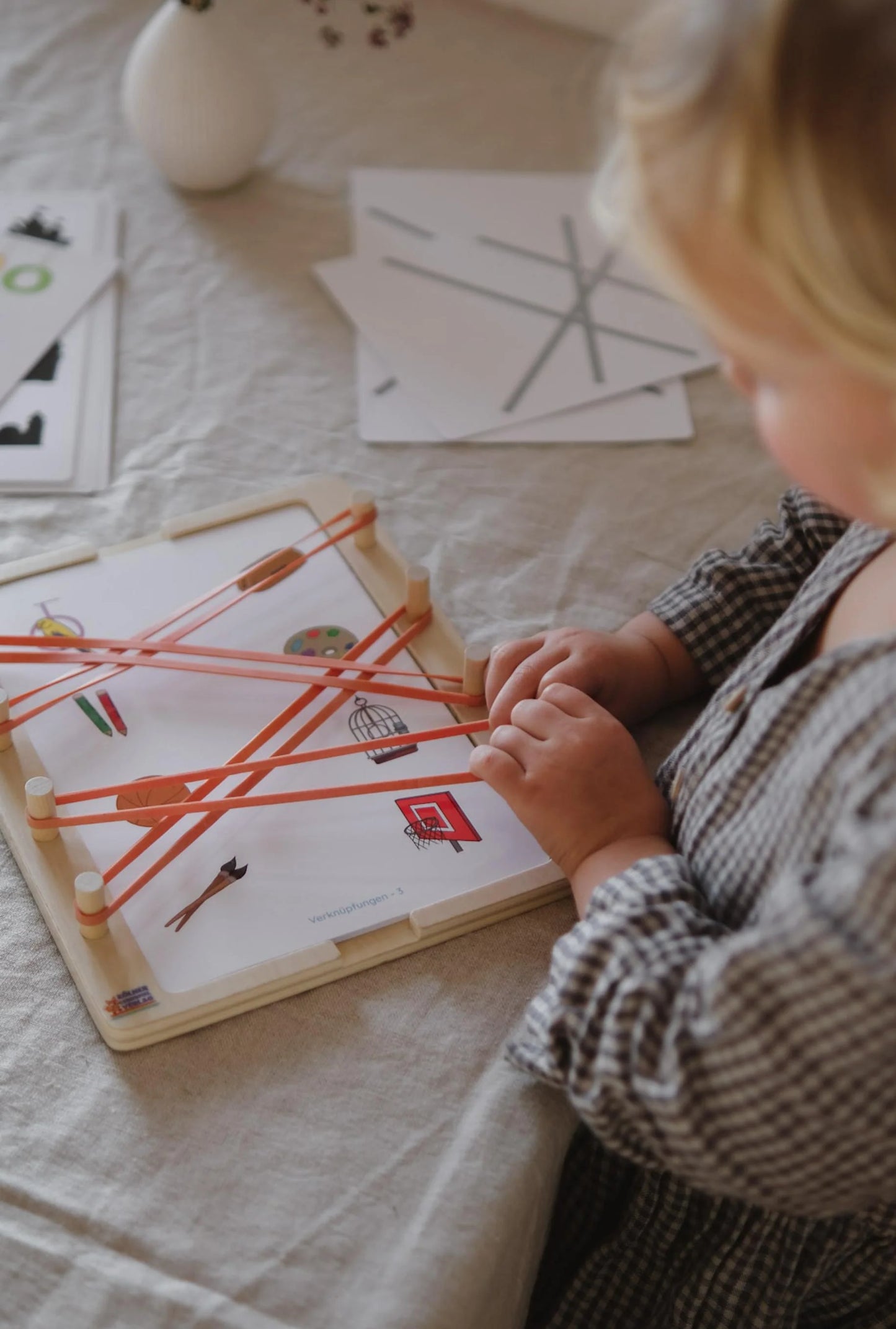 5 Yaş ve üzeri için Lemo Başlangıç Seti: Ahşap Çerçeve + 4 Kart Seti